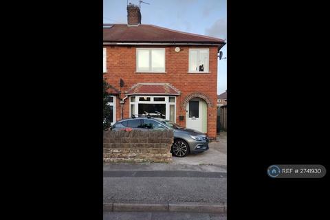 1 bedroom in a house share to rent, Maple Avenue, Nottingham, NG9