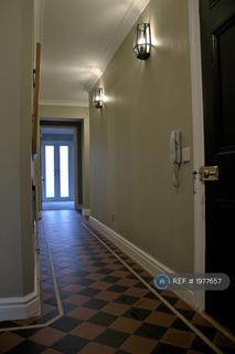 3 bedroom flat to rent, Forest Road West, Nottingham, NG7