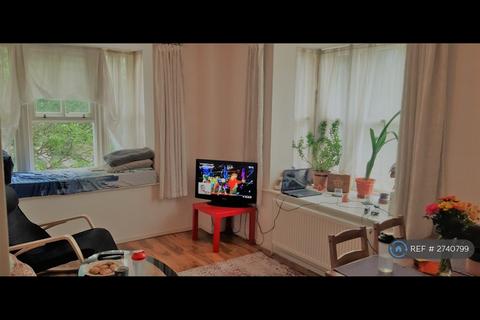 2 bedroom flat to rent, Belgrave Street, London, E1