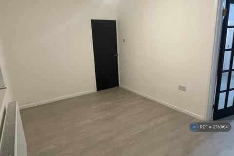 4 bedroom terraced house to rent, Pately Walk, Liverpool, L24