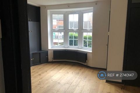 2 bedroom semi-detached house to rent, St. Keverne Road, London, SE9
