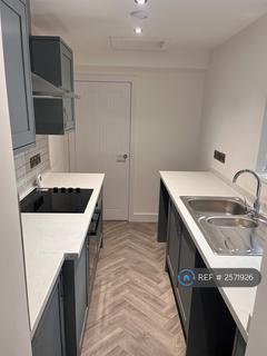 2 bedroom terraced house to rent, Garnett Road East, Newcastle-Under-Lyme, ST5
