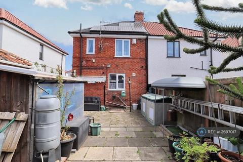 3 bedroom semi-detached house to rent, Myrtle Road, Stockton-On-Tees, TS19