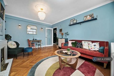 1 bedroom flat to rent, Osier Court, London, E1