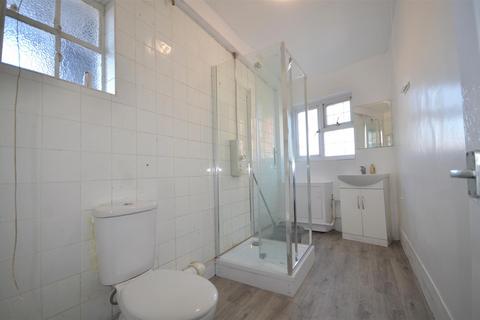 2 bedroom flat for sale, Kingsbury Road, London
