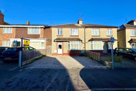 3 bedroom semi-detached house to rent, Swiss Avenue, Chelmsford, Essex, CM1 2AF
