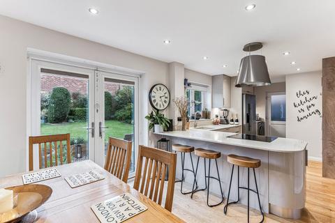 4 bedroom detached house for sale, Sycamore Close, St Ippolyts, Hitchin, SG4