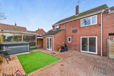 3 bedroom link detached house for sale, Pinfold Avenue, Sherburn In Elmet, Leeds