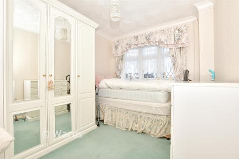 2 bedroom detached bungalow for sale, Multon Road, West Kingsdown, Sevenoaks, Kent