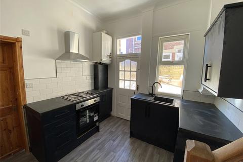 2 bedroom apartment to rent, Westbourne Avenue, Gateshead, Newcastle Upon Tyne, NE8