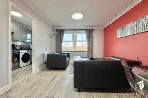 2 bedroom flat to rent, The Cricketers, Kirkstall, Leeds, LS5