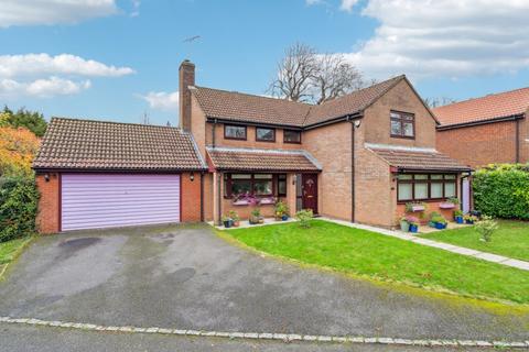 St. Teresas Close, Princes Risborough HP27