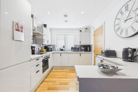 3 bedroom end of terrace house for sale, Dewpond Close, Lancing, BN15 0FA