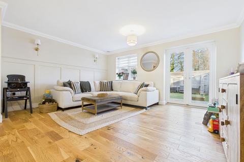 3 bedroom end of terrace house for sale, Dewpond Close, Lancing, BN15 0FA