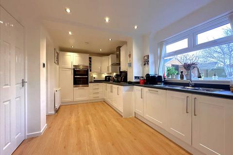 3 bedroom house for sale, Thorn Tree Avenue, Filey
