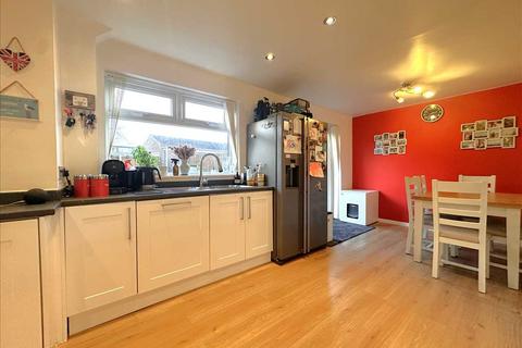 3 bedroom house for sale, Thorn Tree Avenue, Filey