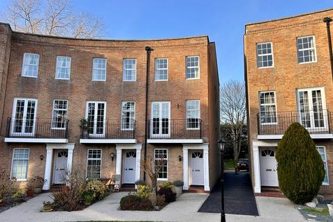4 bedroom townhouse for sale, Lindsay Road, BRANKSOME PARK, BH13