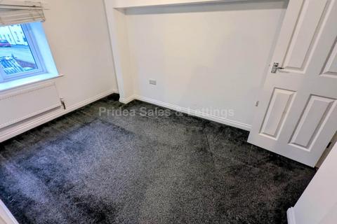 undefined, Moore Street, Lincoln