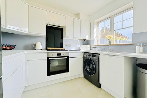 3 bedroom semi-detached house for sale, Vincent Place, Kennington