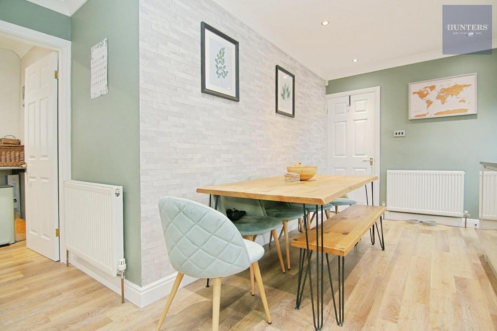 Kitchen / dinning