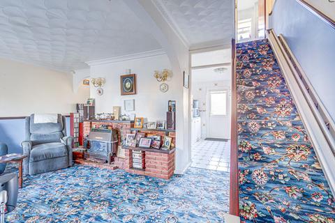 3 bedroom end of terrace house for sale, Dordells, Basildon, SS15