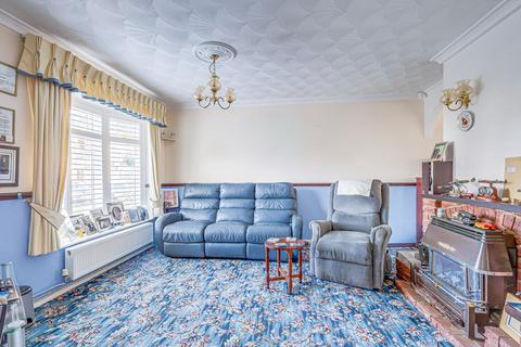 3 bedroom end of terrace house for sale, Dordells, Basildon, SS15