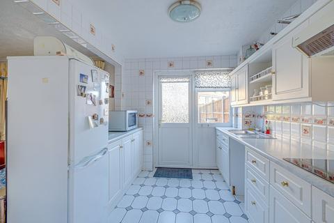 3 bedroom end of terrace house for sale, Dordells, Basildon, SS15
