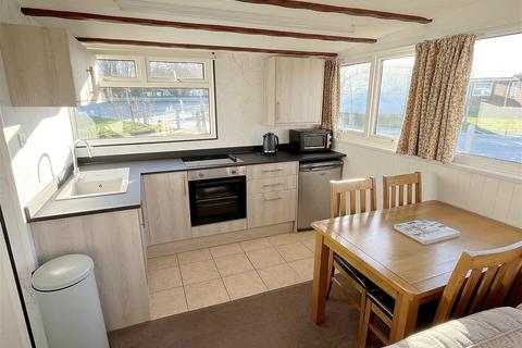 2 bedroom bungalow for sale, Norton, Dartmouth