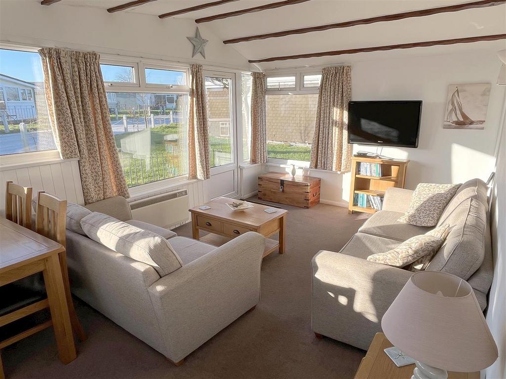 Lounge Area.jpg