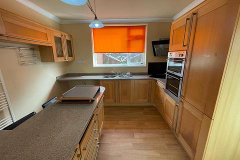 2 bedroom end of terrace house to rent, Briar Road, Thornaby, Stockton-On-Tees