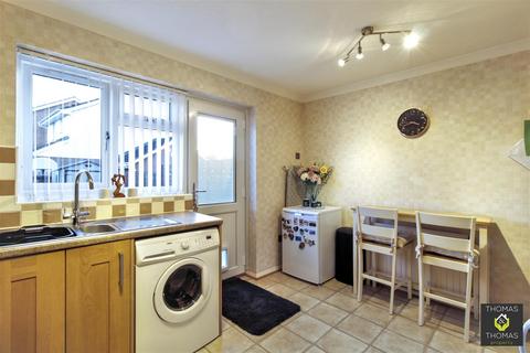 2 bedroom terraced house for sale, Bishops Road, Abbeymead