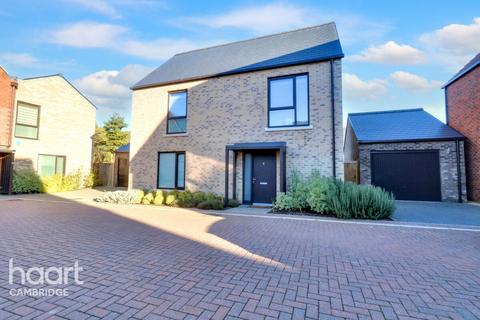 3 bedroom detached house to rent, Walnut Close, Cambridge