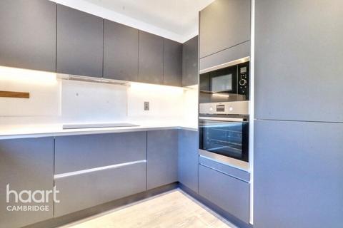 3 bedroom detached house to rent, Walnut Court, Cambridge