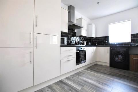 2 bedroom flat to rent, Bamfield, Bristol