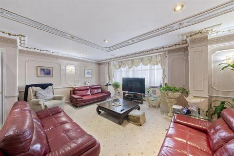undefined, Beaufort Road, Ealing, London W5