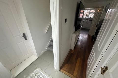 3 bedroom semi-detached house for sale, Oadby, Leicester LE2