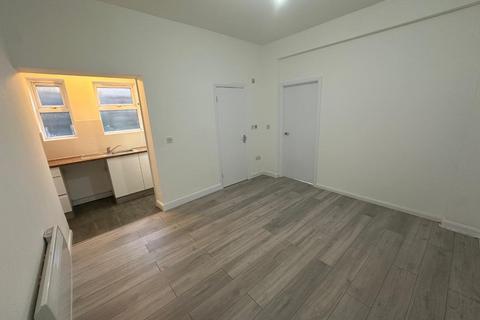 1 bedroom flat to rent, East Barnet Road