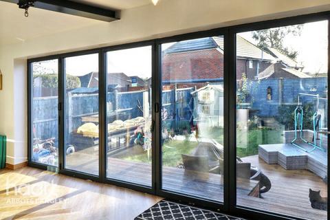 4 bedroom semi-detached house for sale, Trowley Rise, Abbots Langley