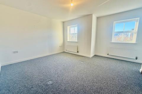 4 bedroom semi-detached house to rent, East Water Crescent, Hampton Vale, PE7