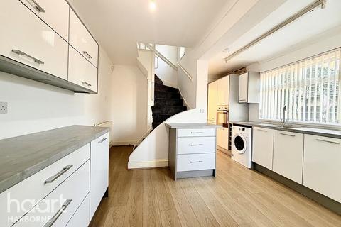 3 bedroom terraced house to rent, Reginald Road, Bearwood