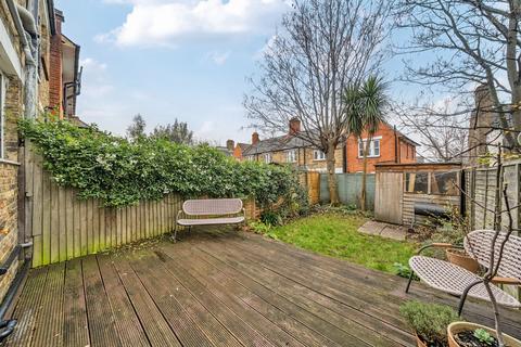 undefined, Lessingham Avenue, London, SW17