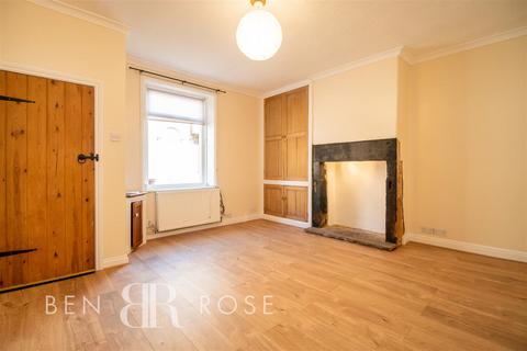 3 bedroom terraced house to rent, Rock Villa Road, Whittle-Le-Woods, Chorley