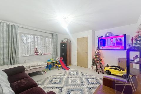 3 bedroom semi-detached house for sale, Chamberlain Close, Southport PR9