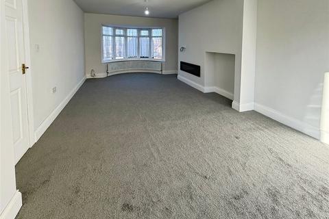 3 bedroom semi-detached house to rent, Windmill Road, Coventry CV7
