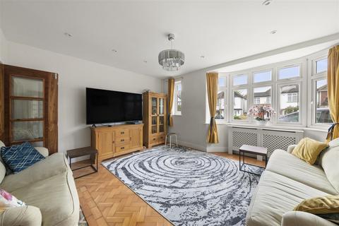 undefined, Minterne Avenue, Norwood Green, Southall UB2