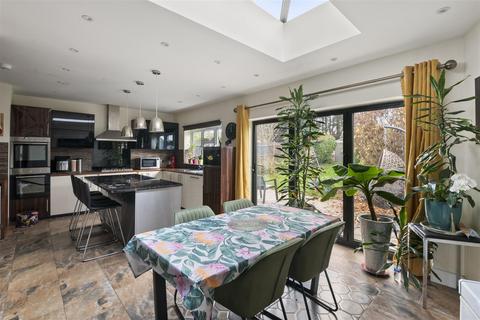 undefined, Minterne Avenue, Norwood Green, Southall UB2