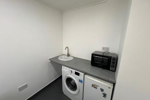 undefined, Hamilton Close, London