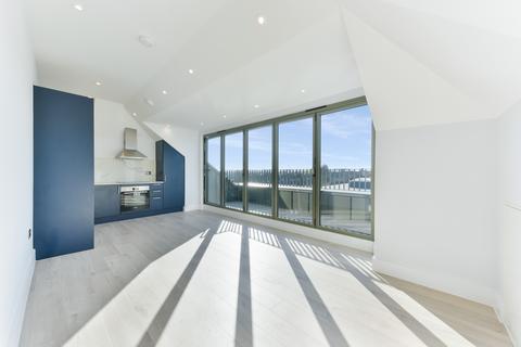 3 bedroom apartment for sale, Cowdrey Road, London SW19