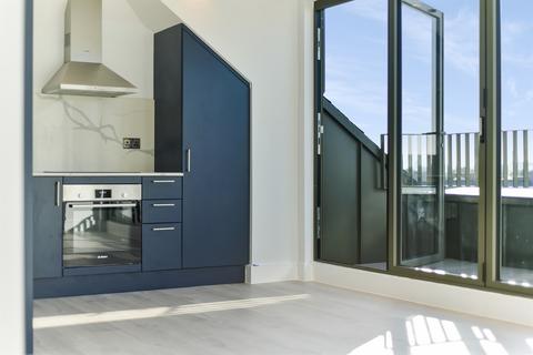 3 bedroom apartment for sale, Cowdrey Road, London SW19