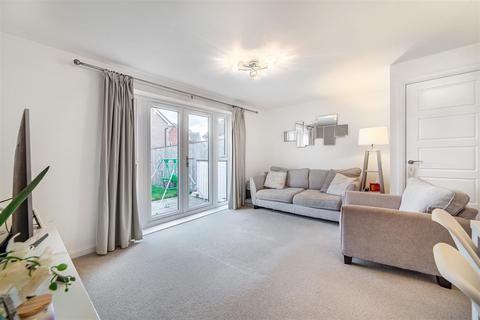 3 bedroom end of terrace house for sale, Weavers Road, Morpeth NE61